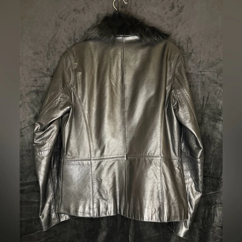 Wilsons Leather Shiny Black Jacket with Faux Fur Trim - Picture 3 of 7